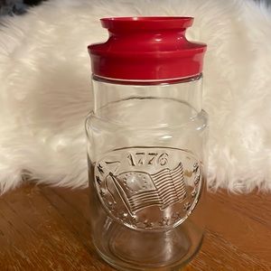 1776 Independence jar with screw on lid